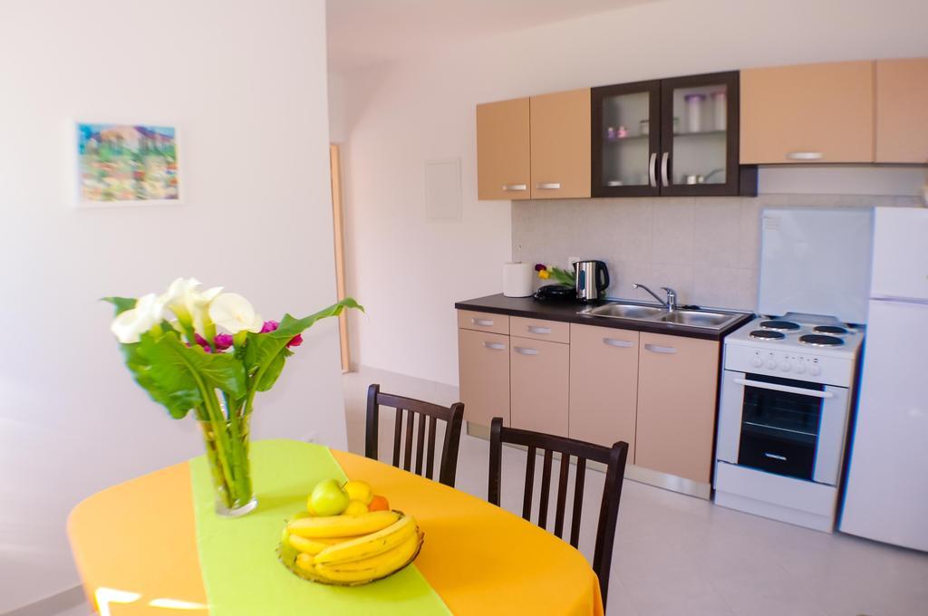 Apartments Frano Ropa Exterior photo